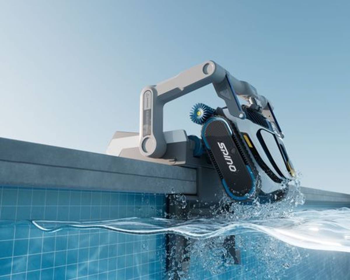 Mammotion's New Pool Robot Lifts Itself Out to Charge