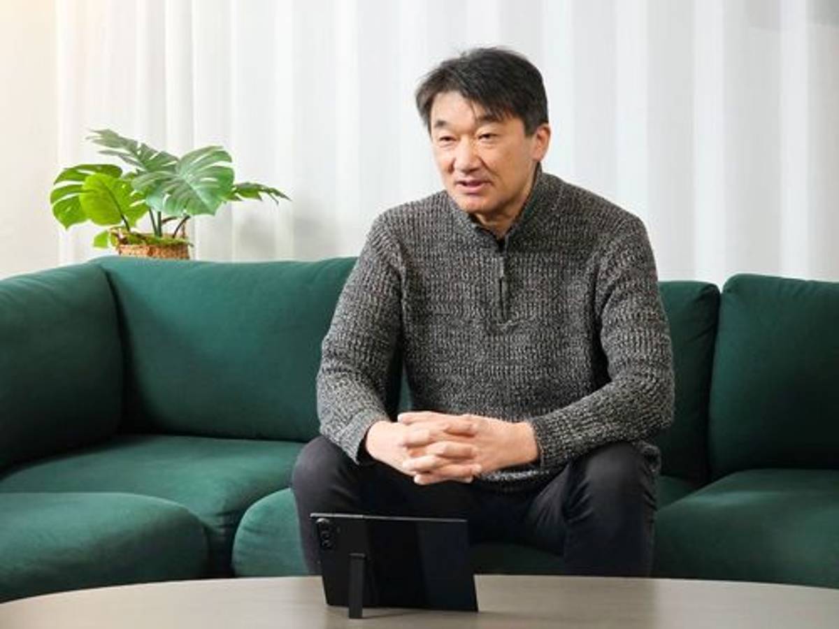 Veteran Tech Journalist Travels to Korea for Galaxy Z TriFold