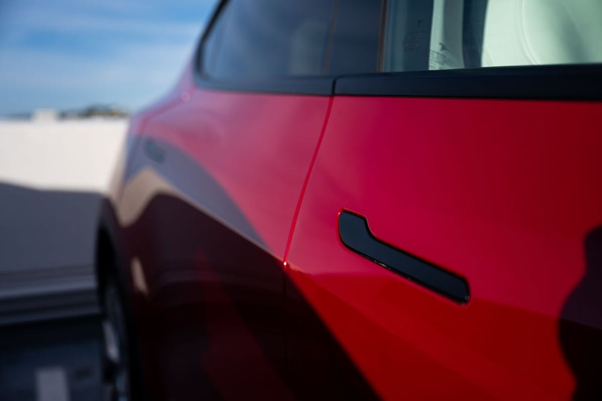 Tesla Faces New Wrongful Death Suit Over Door Handle Trap