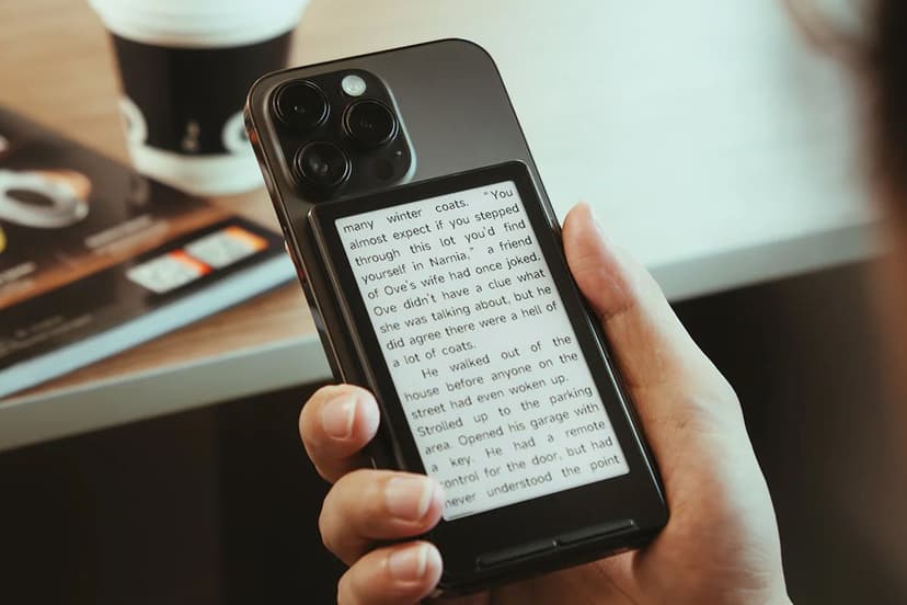 Tiny $69 E-Reader Magnetically Sticks to Your iPhone
